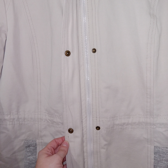 Apt. 9 Jacket, Women's Size Large Tan Faux Fur Hood, Full Zip, Parka Coat - Picture 5 of 11